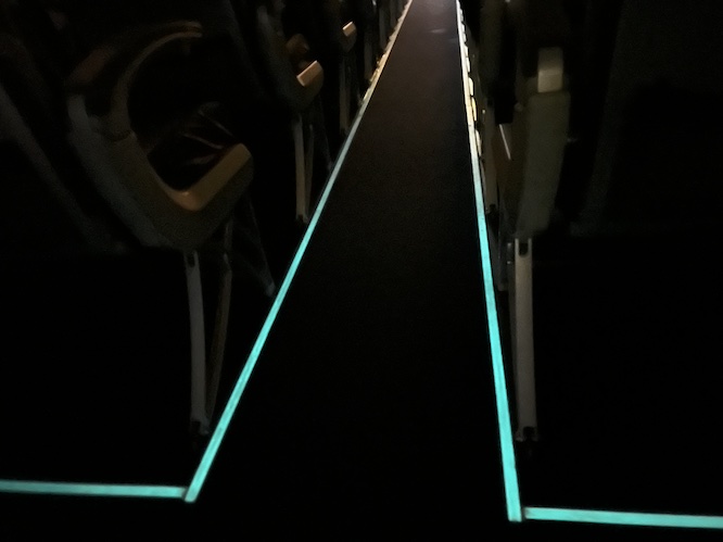 Illuminated escape path markings